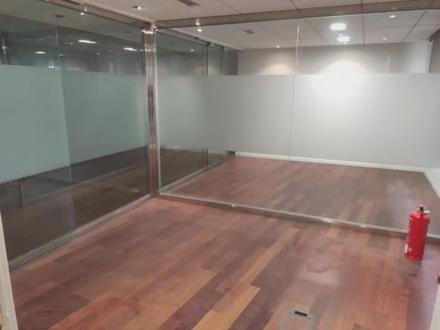 Büro zu vermieten in Elda - 900 € (Ref: 10059579)