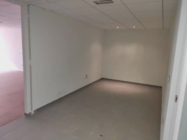 Büro zu vermieten in Elda - 900 € (Ref: 10059580)