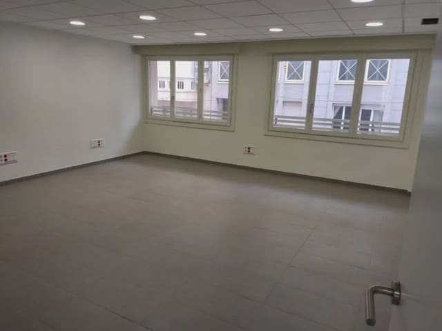 Büro zu vermieten in Elda - 900 € (Ref: 10059580)