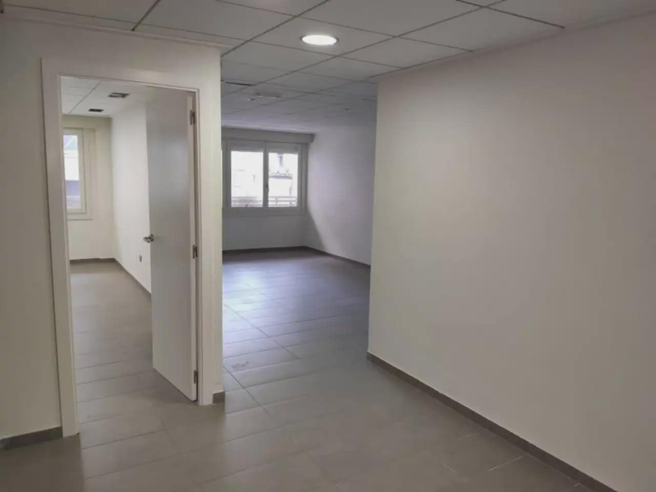 Büro zu vermieten in Elda - 900 € (Ref: 10059580)