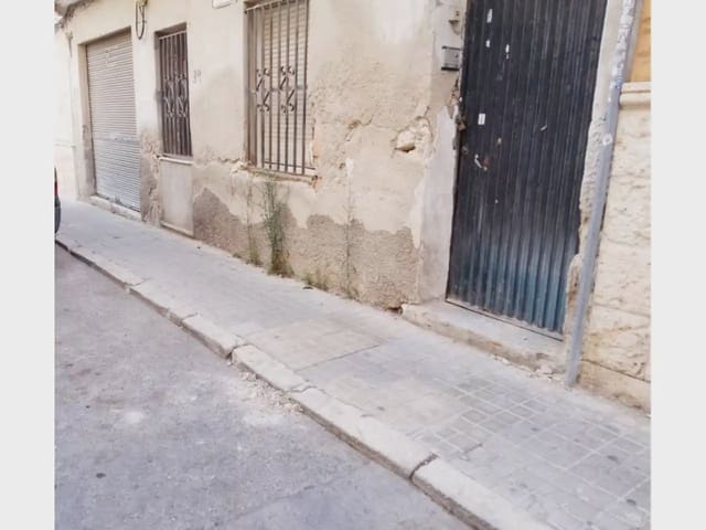Casa en Elda en venta - 98.000 € (Ref: 10059588)