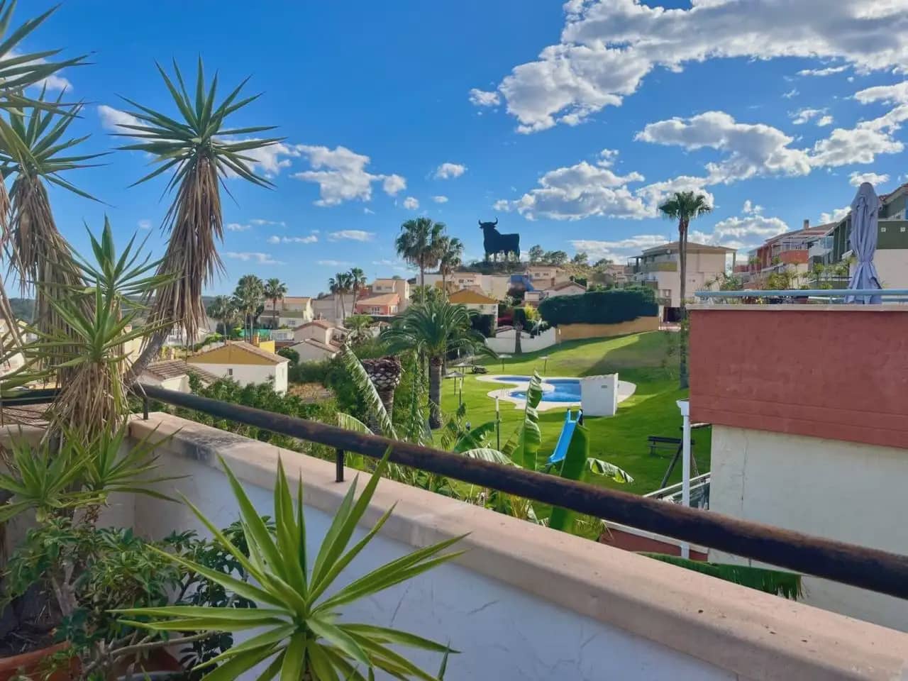2 bedroom Penthouse for sale in Finestrat with pool garage - € 299,000 (Ref: 10059589)