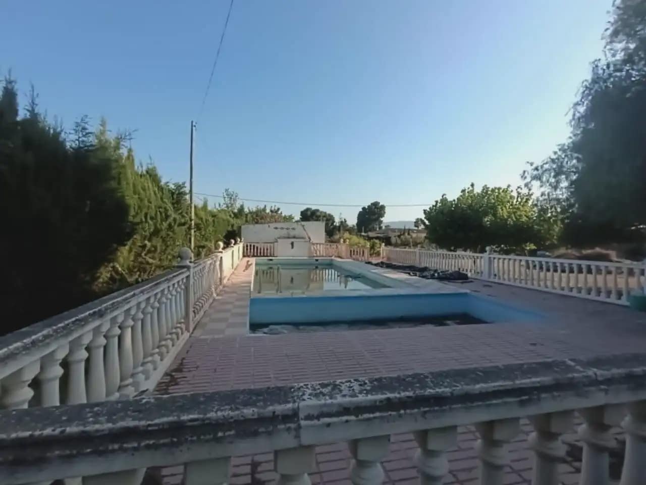 3 Zimmer Villa zu verkaufen in Elda mit Pool - 260.000 € (Ref: 10059590)