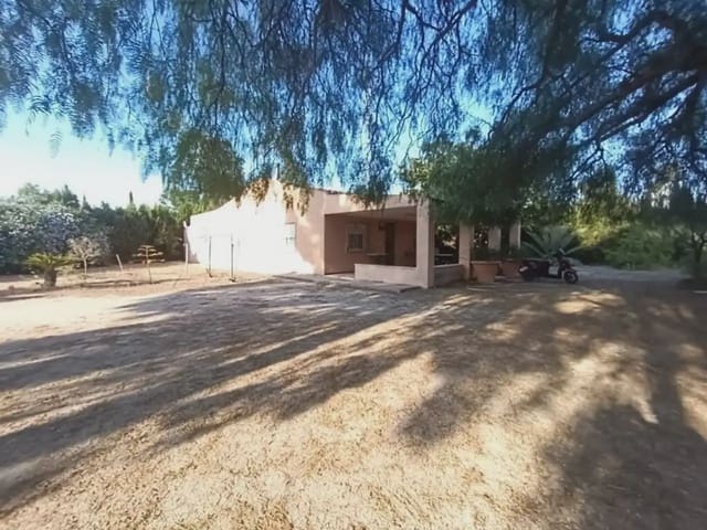 3 bedroom Villa for sale in Elda with pool - € 260,000 (Ref: 10059590)