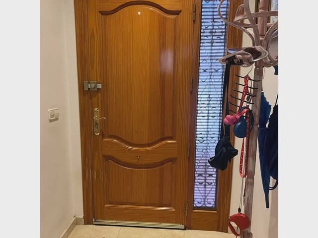 4 makuuhuone Rivitalo myytävänä paikassa Sax mukana 
autotalli - 255 000 € (Ref: 10099011)