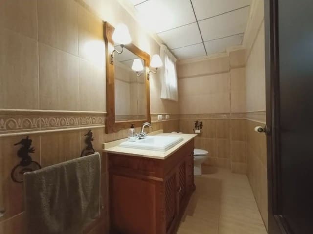 4 sovrum Radhus till salu i Petrel / Petrer med garage - 250 000 € (Ref: 10125045)