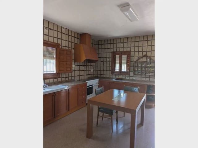 3 slaapkamer Finca/Landhuis te koop in Onil met zwembad - € 290.000 (Ref: 10140382)