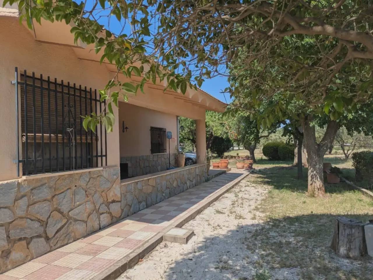 3 slaapkamer Finca/Landhuis te koop in Onil met zwembad - € 290.000 (Ref: 10140382)