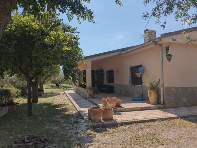 3 slaapkamer Finca/Landhuis te koop in Onil met zwembad - € 290.000 (Ref: 10140382)