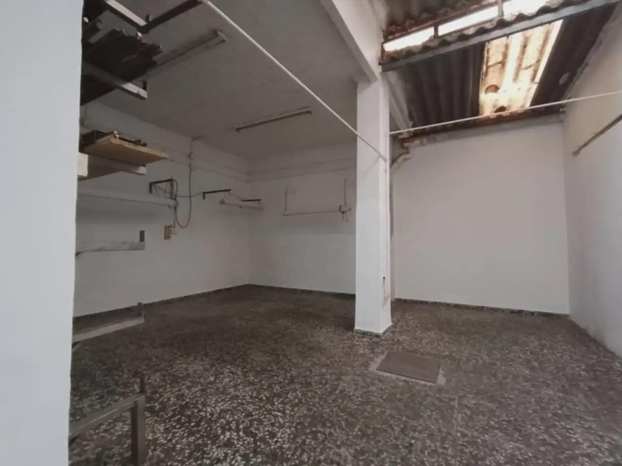 Commercial for sale in Elda - € 97,000 (Ref: 10158826)