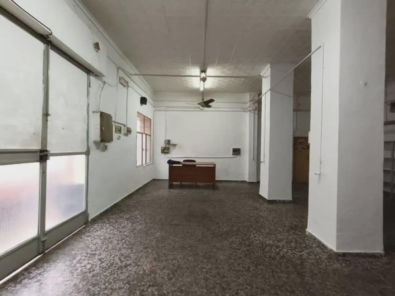 Commercial for sale in Elda - € 97,000 (Ref: 10158826)