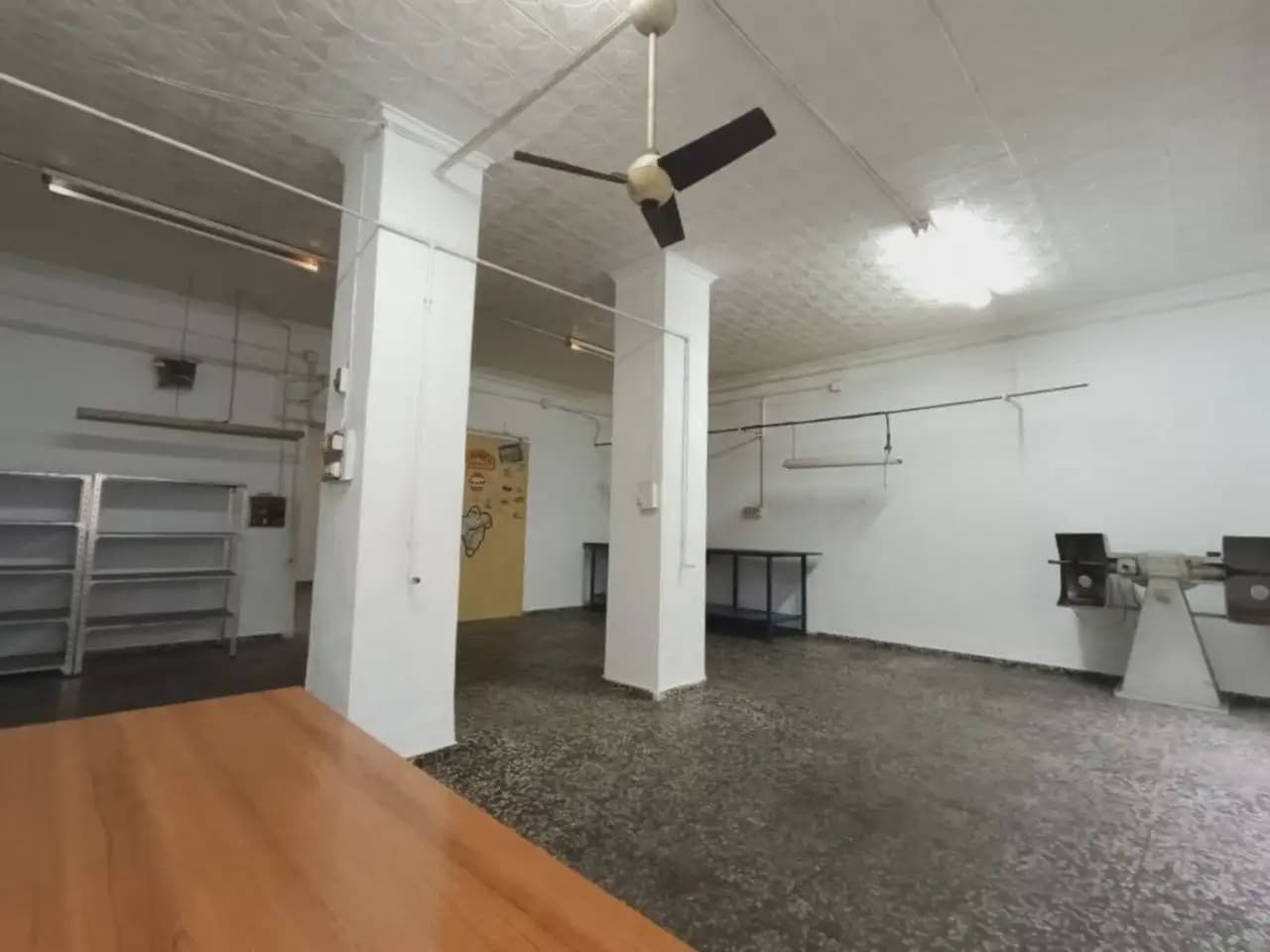 Commercial for sale in Elda - € 97,000 (Ref: 10158826)