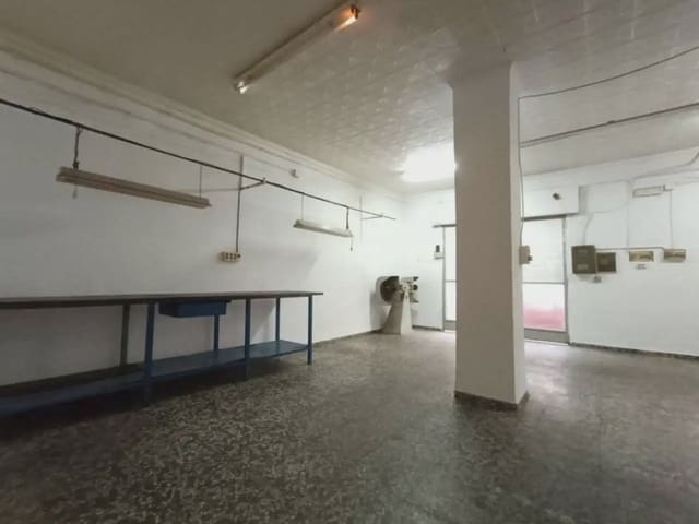 Commercieel te koop in Elda - € 97.000 (Ref: 10158826)
