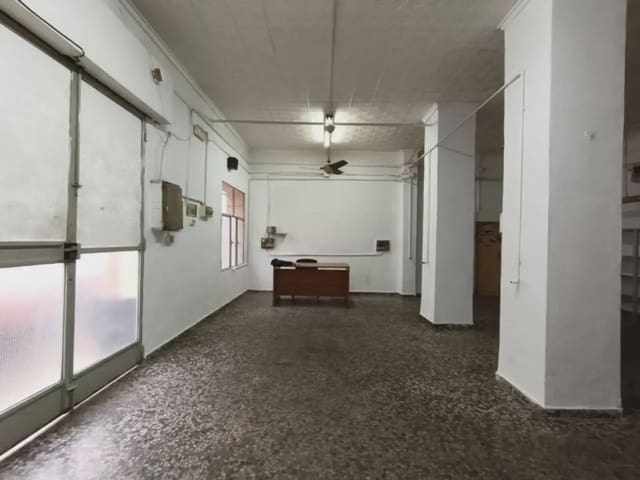 Commercieel te koop in Elda - € 97.000 (Ref: 10158826)