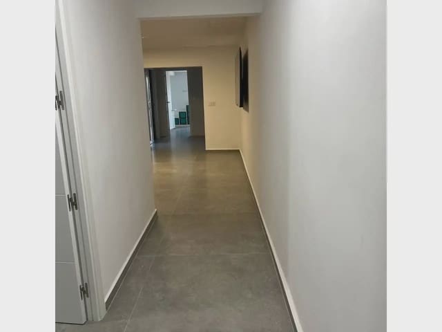 2 soveværelse Byhus til leje i Petrel / Petrer - € 750 (Ref: 10166001)
