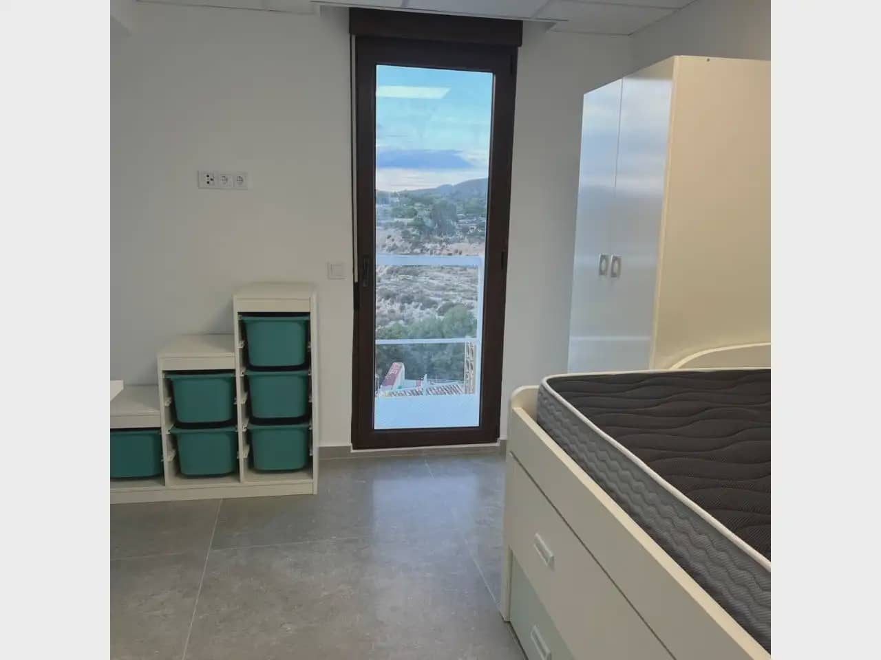 2 bedroom Townhouse for rent in Petrel / Petrer - € 750 (Ref: 10166001)