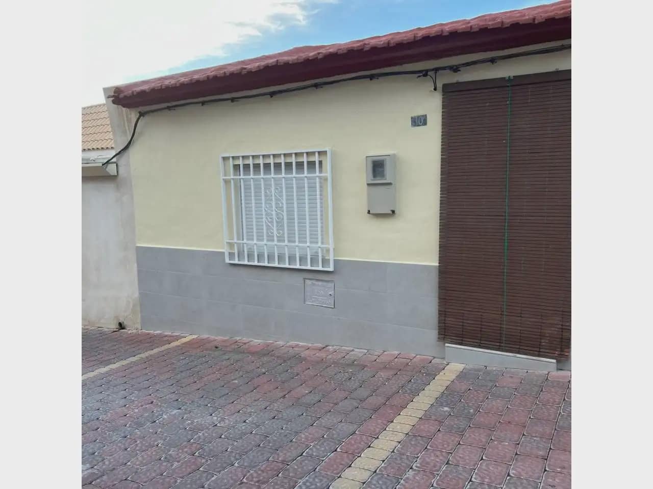 2 bedroom Townhouse for rent in Petrel / Petrer - € 750 (Ref: 10166001)