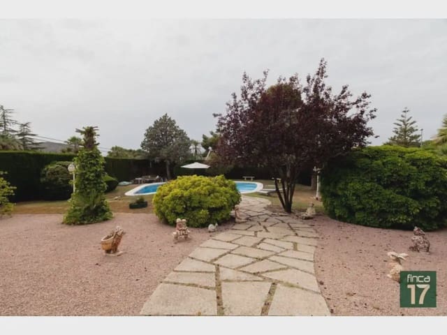4 soverom Villa til salgs i Petrel / Petrer med svømmebasseng - € 395 000 (Ref: 7076155)