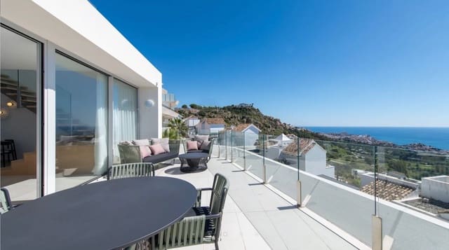 2 makuuhuone Huoneisto myytävänä paikassa Benalmádena mukana uima-altaan 
autotalli - 504 000 € (Ref: 10108699)