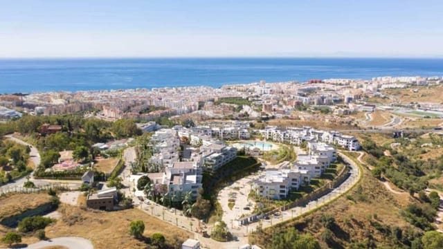 3 bedroom Apartment for sale in Estepona with pool garage - € 750,246 (Ref: 6903349)