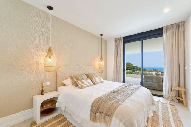 Apartamento de 2 habitaciones en Fuengirola en venta con piscina garaje - 669.000 € (Ref: 7715149)