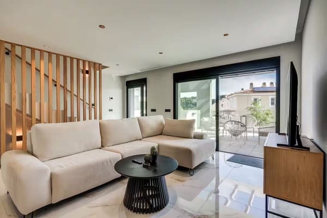 4 soverom Villa til salgs i Torremolinos med svømmebasseng garasje - € 712 000 (Ref: 7983753)