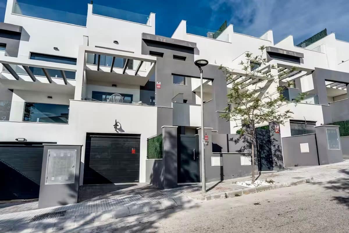 4 soverom Villa til salgs i Torremolinos med svømmebasseng garasje - € 712 000 (Ref: 7983753)