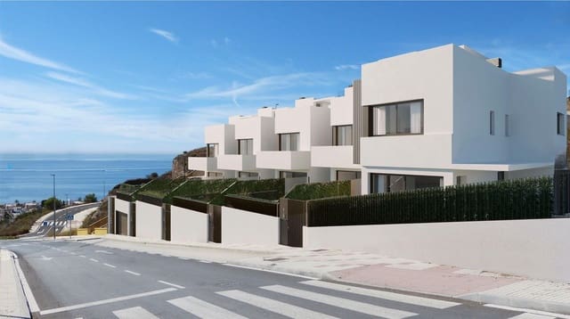 4 slaapkamer Halfvrijstaande villa te koop in Rincón de la Victoria met zwembad garage - € 705.000 (Ref: 8537872)