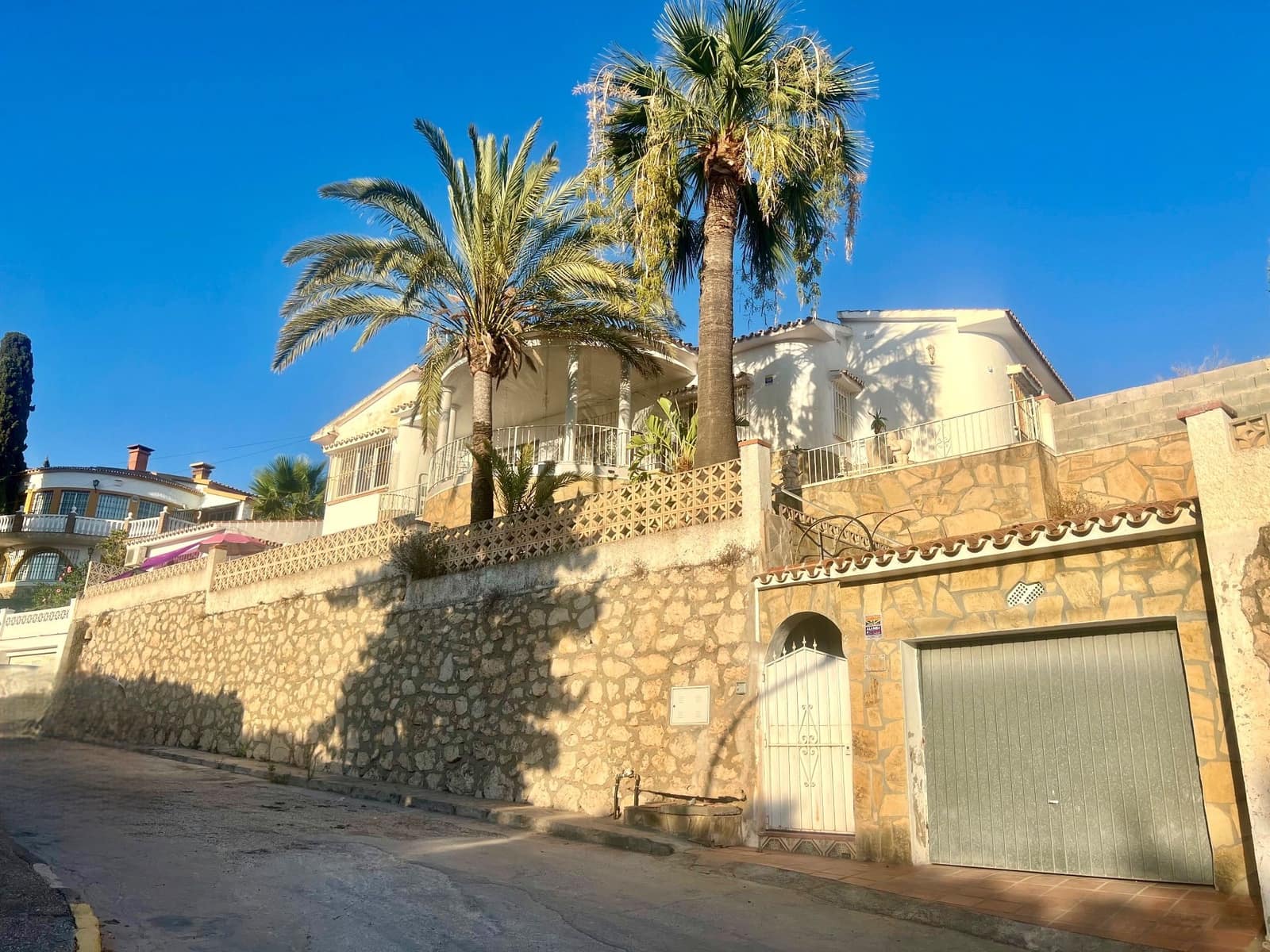 4 soveværelse Villa til salg i Benajarafe med swimmingpool garage - € 670.000 (Ref: 8654582)