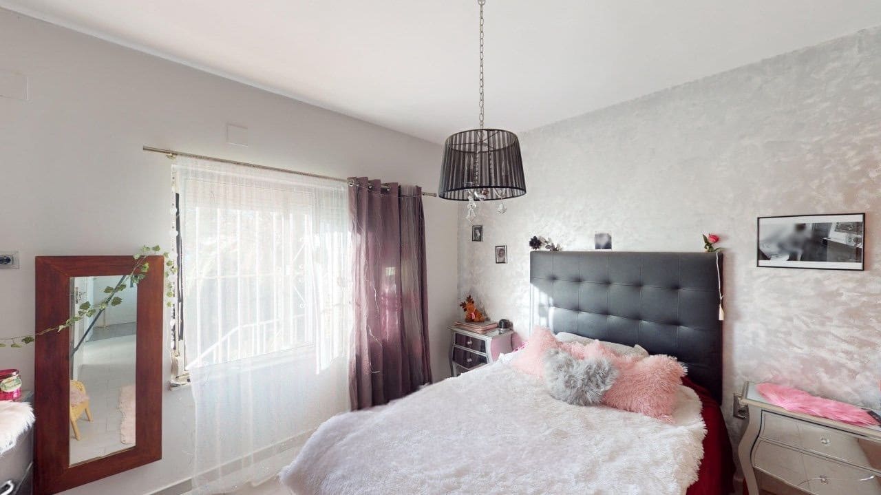 4 soveværelse Villa til salg i Benajarafe med swimmingpool garage - € 670.000 (Ref: 8654582)