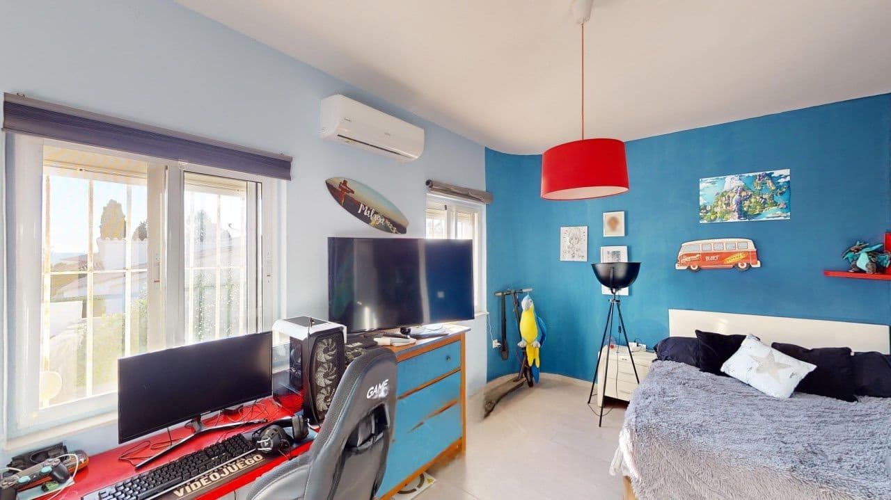 4 soveværelse Villa til salg i Benajarafe med swimmingpool garage - € 670.000 (Ref: 8654582)