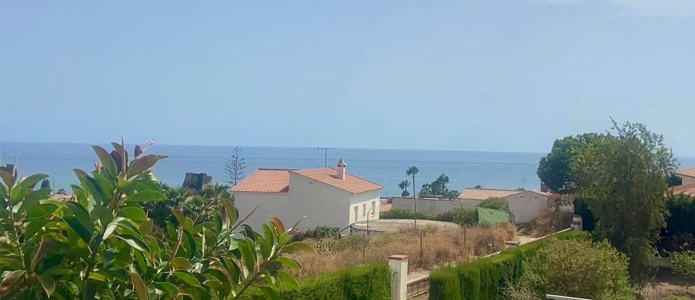 4 soveværelse Villa til salg i Benajarafe med swimmingpool garage - € 670.000 (Ref: 8654582)