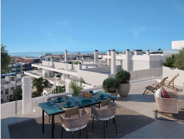 Casa de 4 habitaciones en Estepona en venta con piscina garaje - 795.000 € (Ref: 9269166)