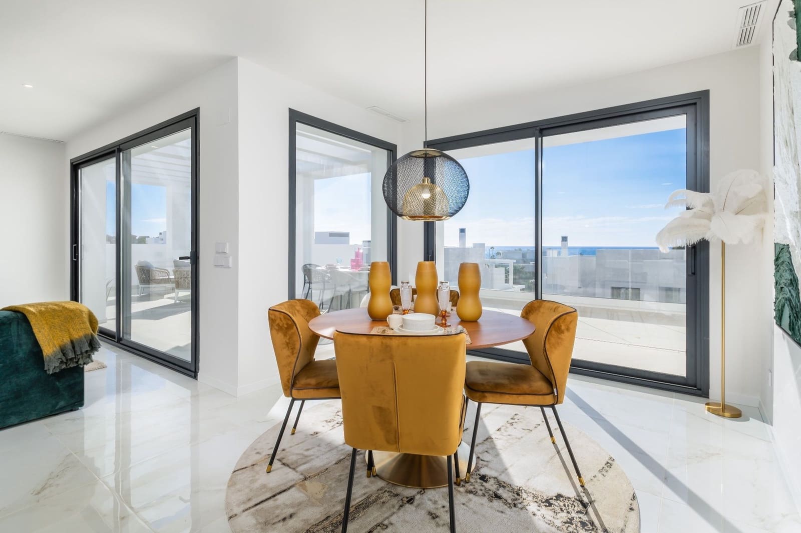 3 Zimmer Penthouse zu verkaufen in Estepona mit Pool Garage - 755.000 € (Ref: 9290988)