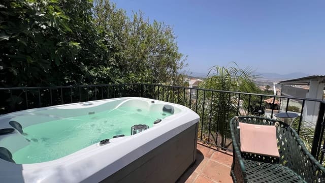 4 camera da letto Casa in vendita in Alhaurín el Grande con piscina - 489.000 € (Rif: 9361947)