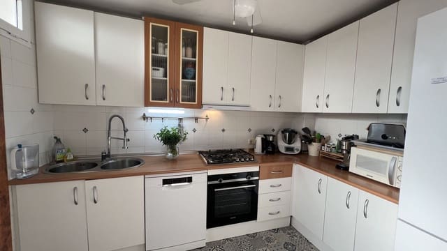 4 makuuhuone Omakotitalo myytävänä paikassa Alhaurín el Grande mukana uima-altaan - 375 000 € (Ref: 9361948)