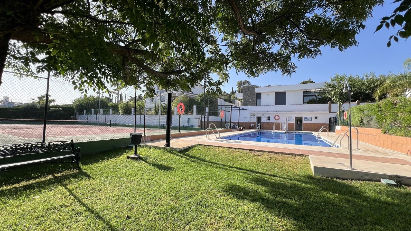 4 quarto Casa em Banda para venda em Alhaurin el Grande com piscina - 375 000 € (Ref: 9361948)