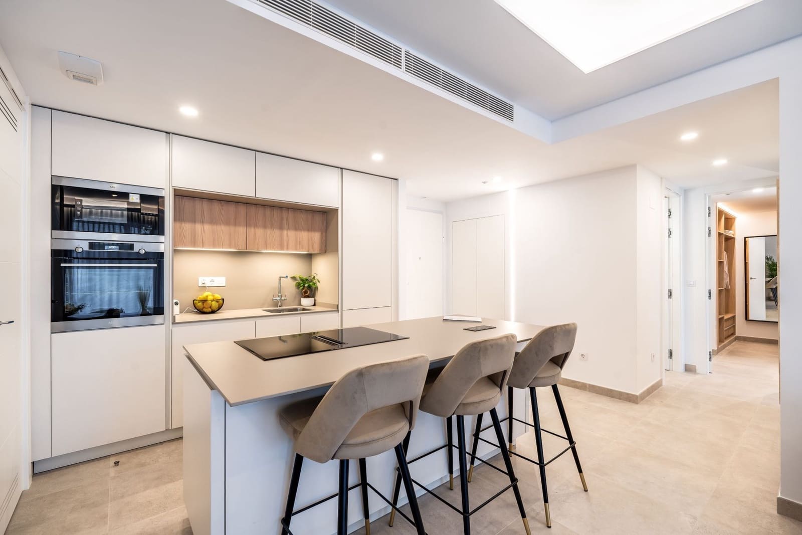 2 Zimmer Apartment zu verkaufen in Fuengirola mit Pool Garage - 659.500 € (Ref: 9564321)