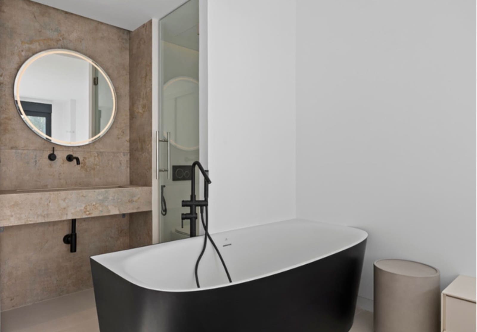 3 sovrum Takvåning till salu i Estepona med pool garage - 799 000 € (Ref: 9735163)