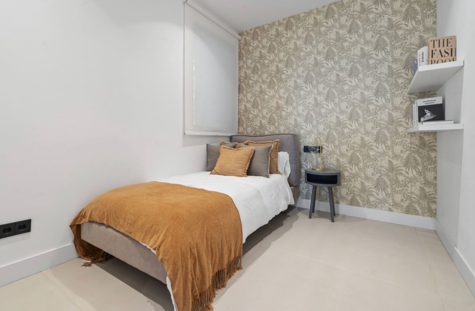 3 sovrum Takvåning till salu i Estepona med pool garage - 799 000 € (Ref: 9735163)