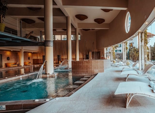 2 quarto Apartamento para venda em Fuengirola com piscina garagem - 695 000 € (Ref: 9755325)