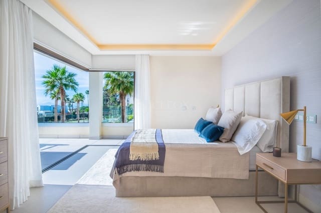 4 Zimmer Villa zu verkaufen in Estepona mit Pool Garage - 4.500.000 € (Ref: 9906822)