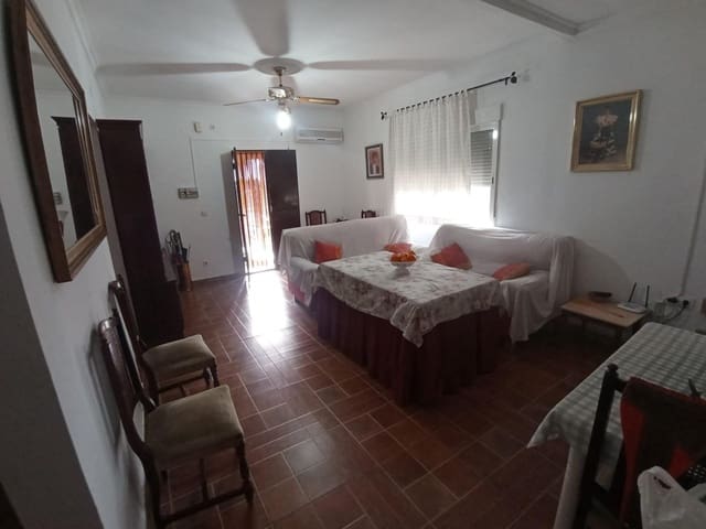 3 soverom Finca/Herregård til salgs i La Carlota med svømmebasseng garasje - € 155 000 (Ref: 7400886)