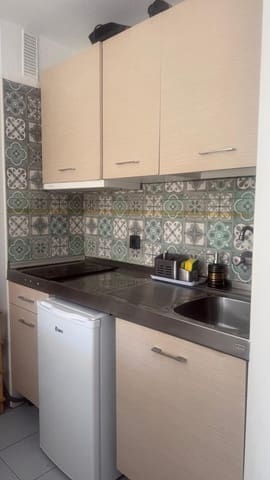 Appartement de 1 chambre à louer à Maspalomas, San Bartolomé de Tirajana avec piscine - 950 € (Ref: 10050436)