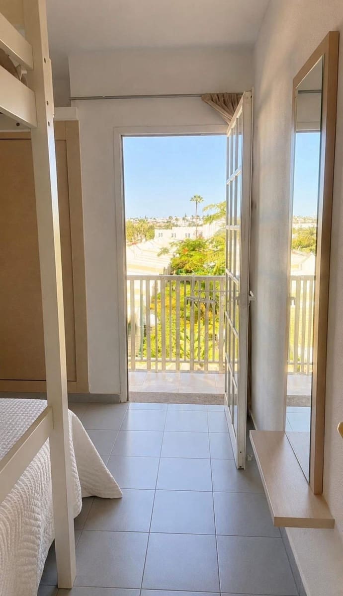 Appartement de 1 chambre à louer à Maspalomas avec piscine - 950 € (Ref: 10050436)