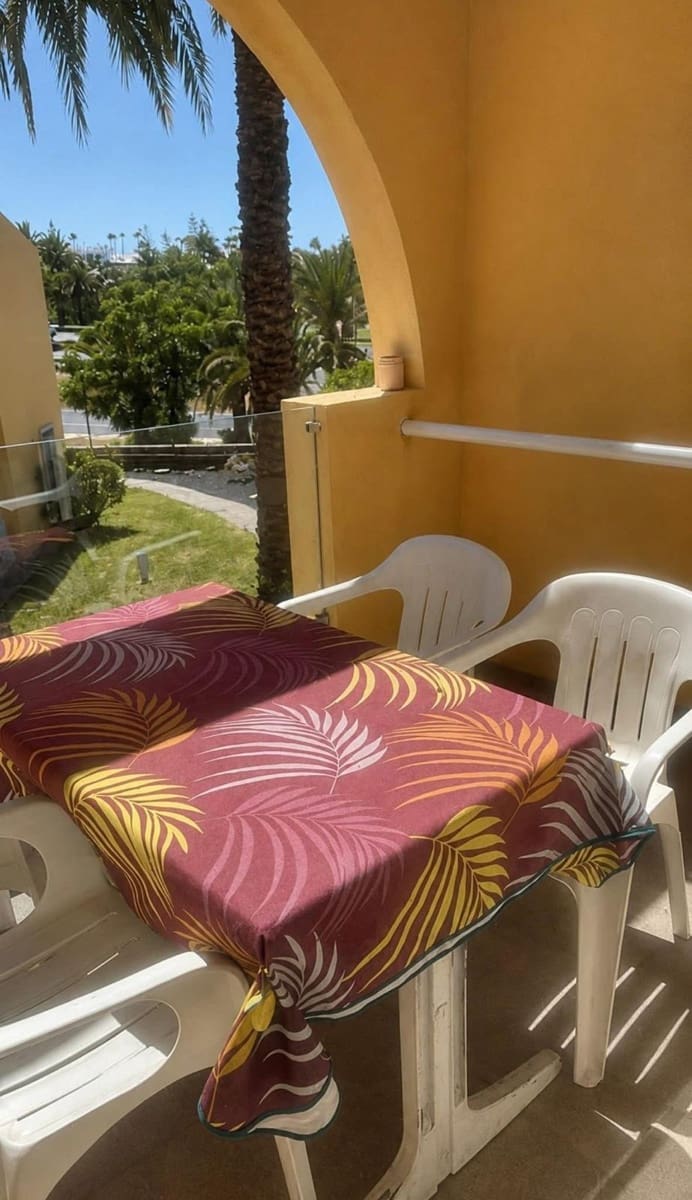 Appartement de 1 chambre à louer à Maspalomas avec piscine - 950 € (Ref: 10050436)