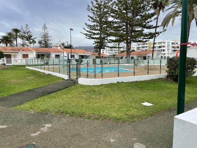 2 sypialnia Bungalow do wynajęcia w Playa del Inglés, San Bartolomé de Tirajana z basenem - 1 400 € (Ref: 10081494)