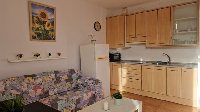 1 sovrum Lägenhet att hyra i Arguineguín, Mogán med pool - 1 200 € (Ref: 10111518)