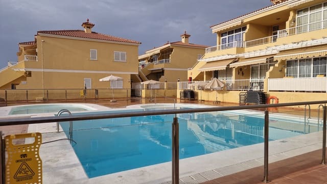 1 sovrum Lägenhet att hyra i Arguineguín, Mogán med pool - 1 200 € (Ref: 10111518)