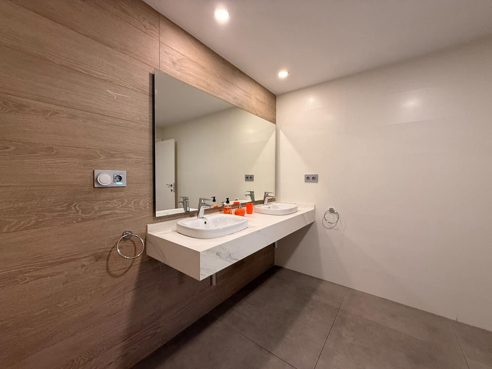 Appartement de 2 chambres à louer à Maspalomas - 1 400 € (Ref: 10163795)